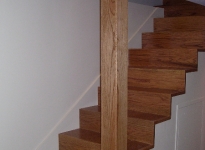 5bottom-of-stairs